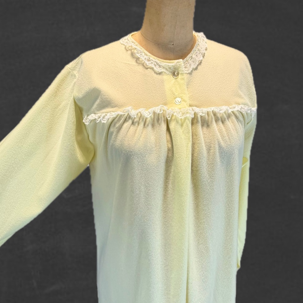 VINTAGE buttercream shift soft brushed flannel fleece nightgown maxi sleeve lace